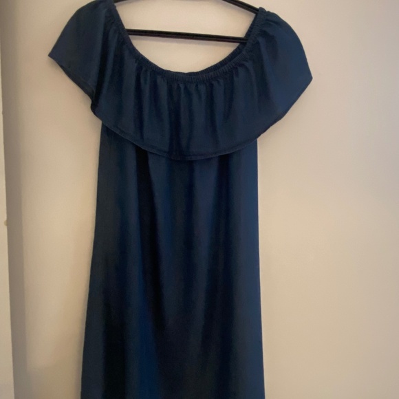 Halston off the shoulder Dress - Picture 2 of 6